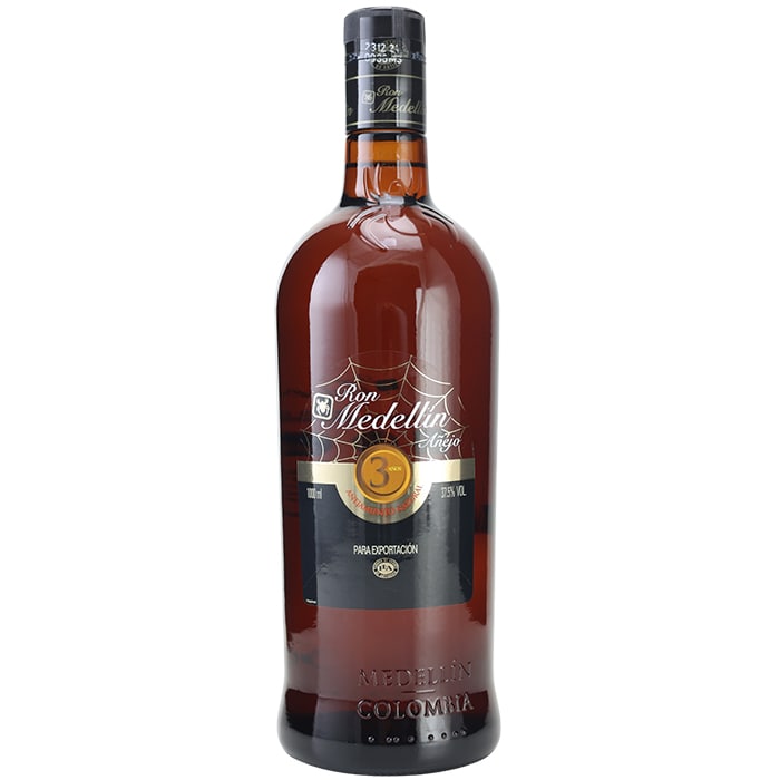 Ron Medellín Aňejo 3 Aňos 1l 37,5%