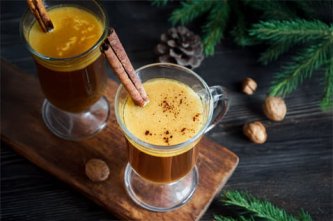 Recept na koktejl Kirk and Sweeney Hot Buttered Rum Runner