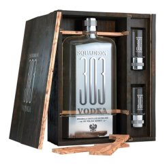 Squadron 303 Vodka 0,7l 40% + dárková kazeta 2x sklo