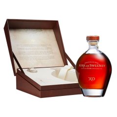 Kirk and Sweeney XO 0,7l 65,5% + dárková kazeta