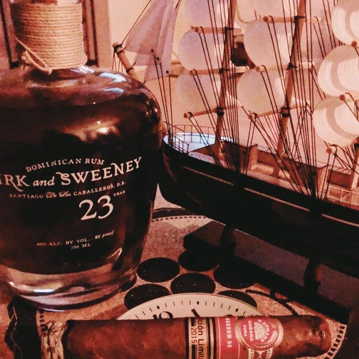 Kirk and Sweeney 23yo 0,7l 40% + dárková krabička