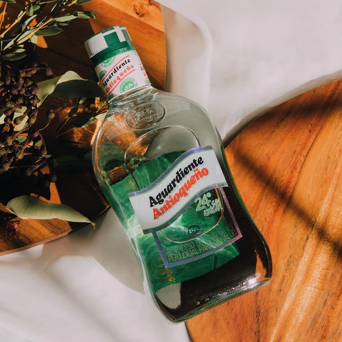 Aguardiente Antioqueño 24º Sin Azúcar 0,7l 24%