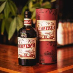 Bolivar 8 Venezuela 0,7l 40% + dárková tuba