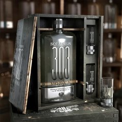 Squadron 303 Vodka 0,7l 40% + dárková kazeta 2x sklo
